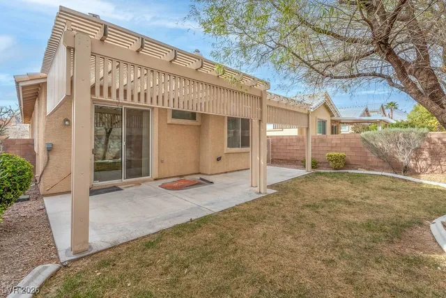 $1,900 | 332 Sonoma Valley Street, Las Vegas, NV 89144