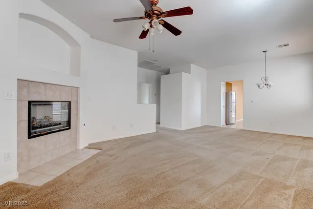 $1,900 | 332 Sonoma Valley Street, Las Vegas, NV 89144