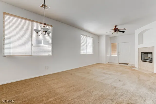 $1,900 | 332 Sonoma Valley Street, Las Vegas, NV 89144