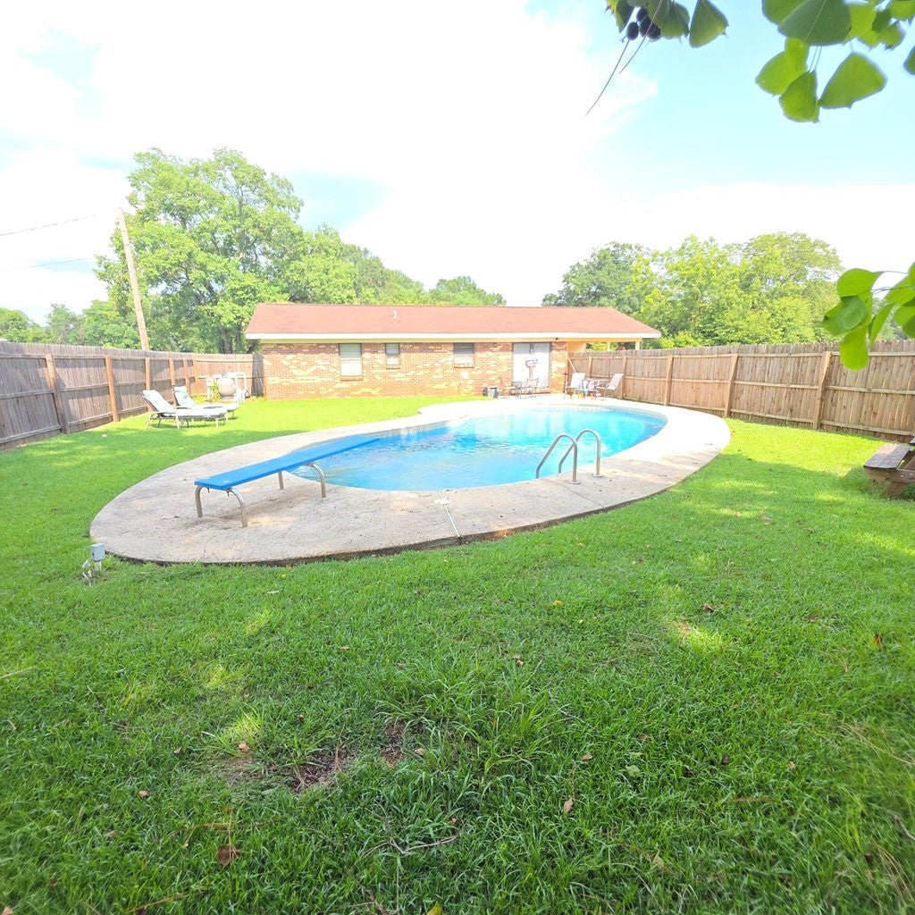 102 Weeping Willow Road Abbeville, AL 36310 - Photo 2 of 27 Gallery Image 2