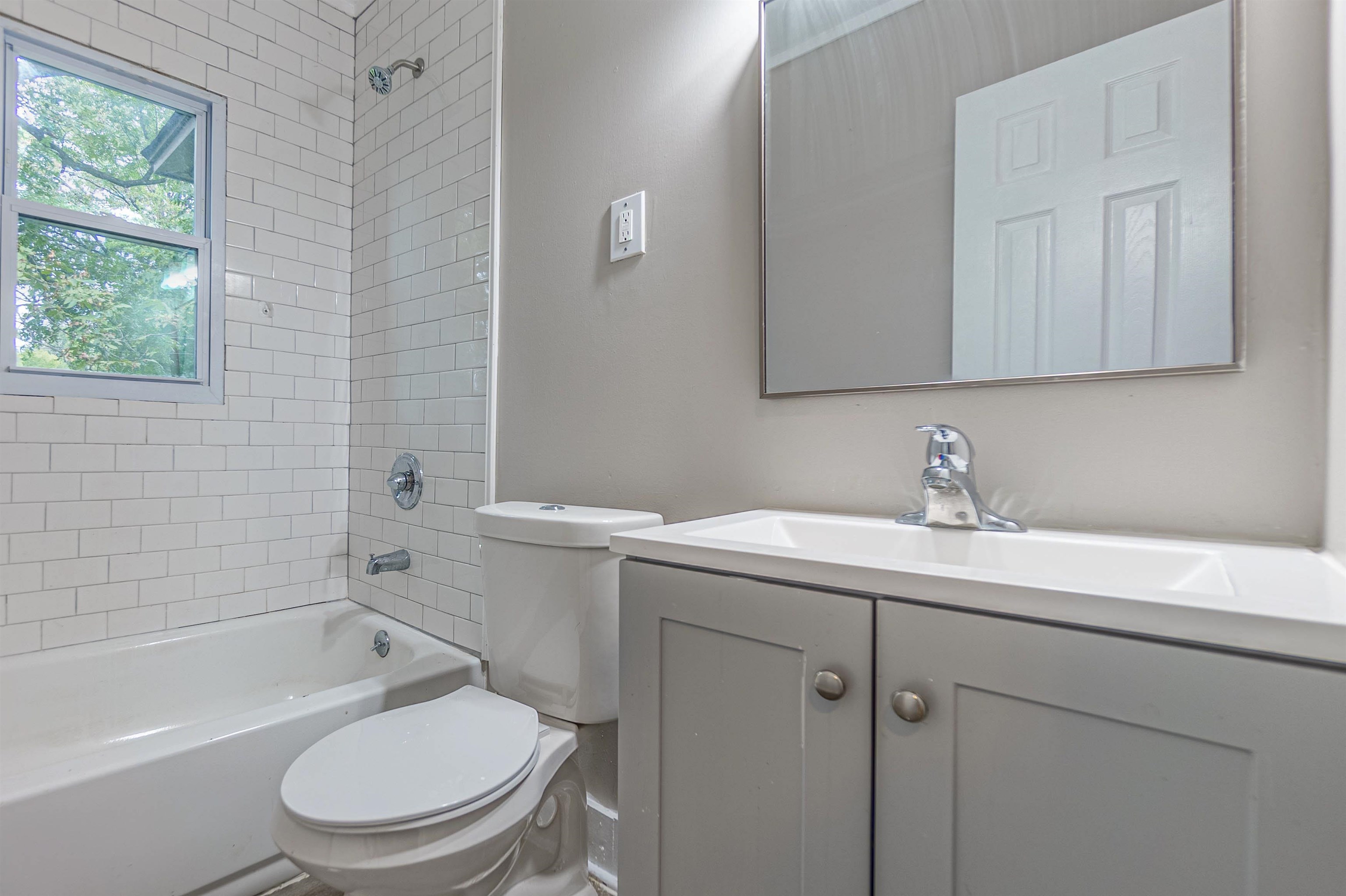1129 Getwell Road Memphis, TN 38111 - Photo 12 of 17