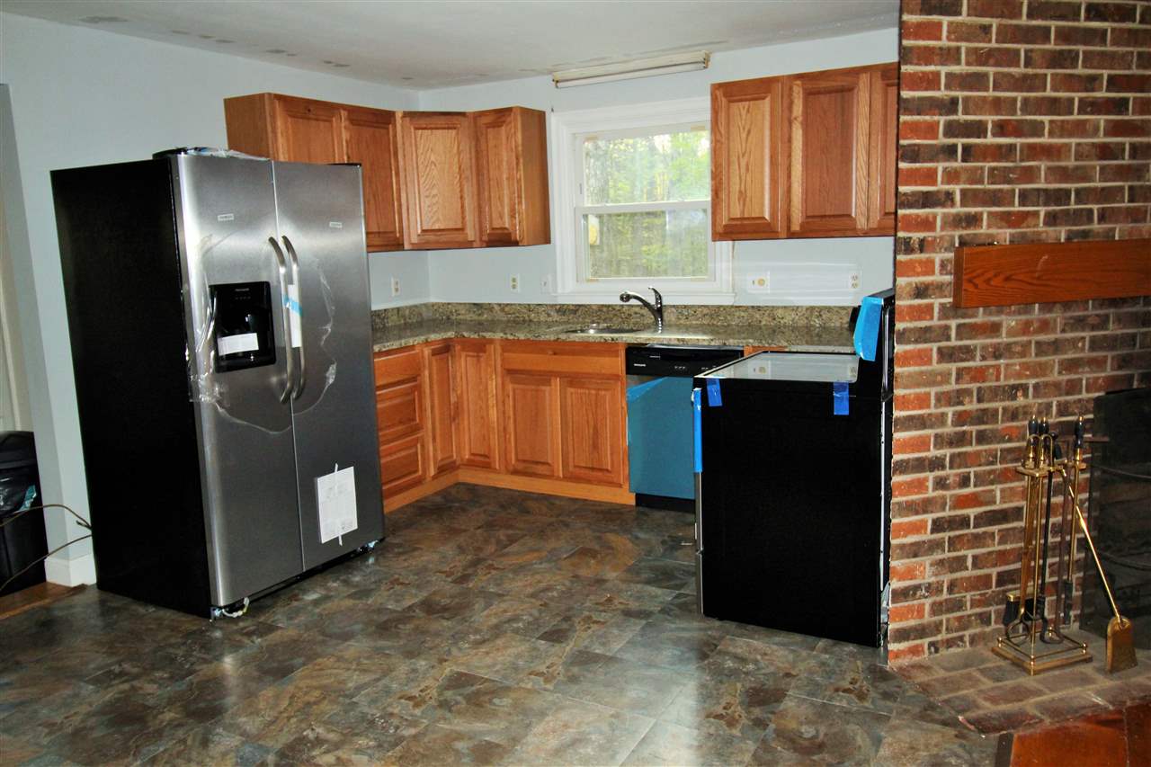 30 Newfields Road Exeter, NH 03833 - Photo 5 of 23