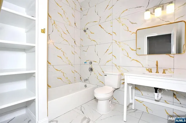 $3,950 | 385 Passaic Avenue, Unit 1, Lodi, NJ 07644