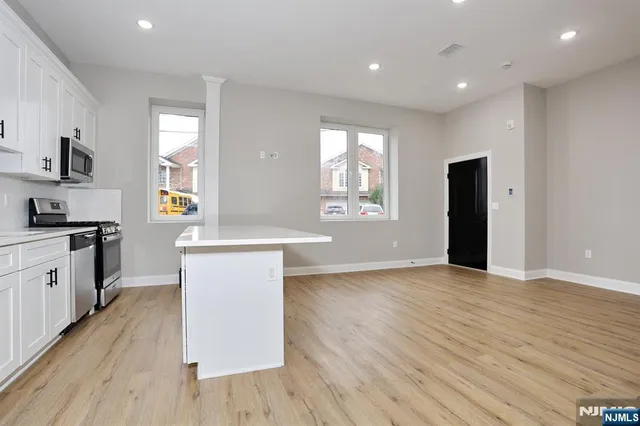 $3,950 | 385 Passaic Avenue, Unit 1, Lodi, NJ 07644