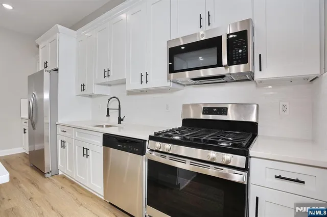 $3,950 | 385 Passaic Avenue, Unit 1, Lodi, NJ 07644