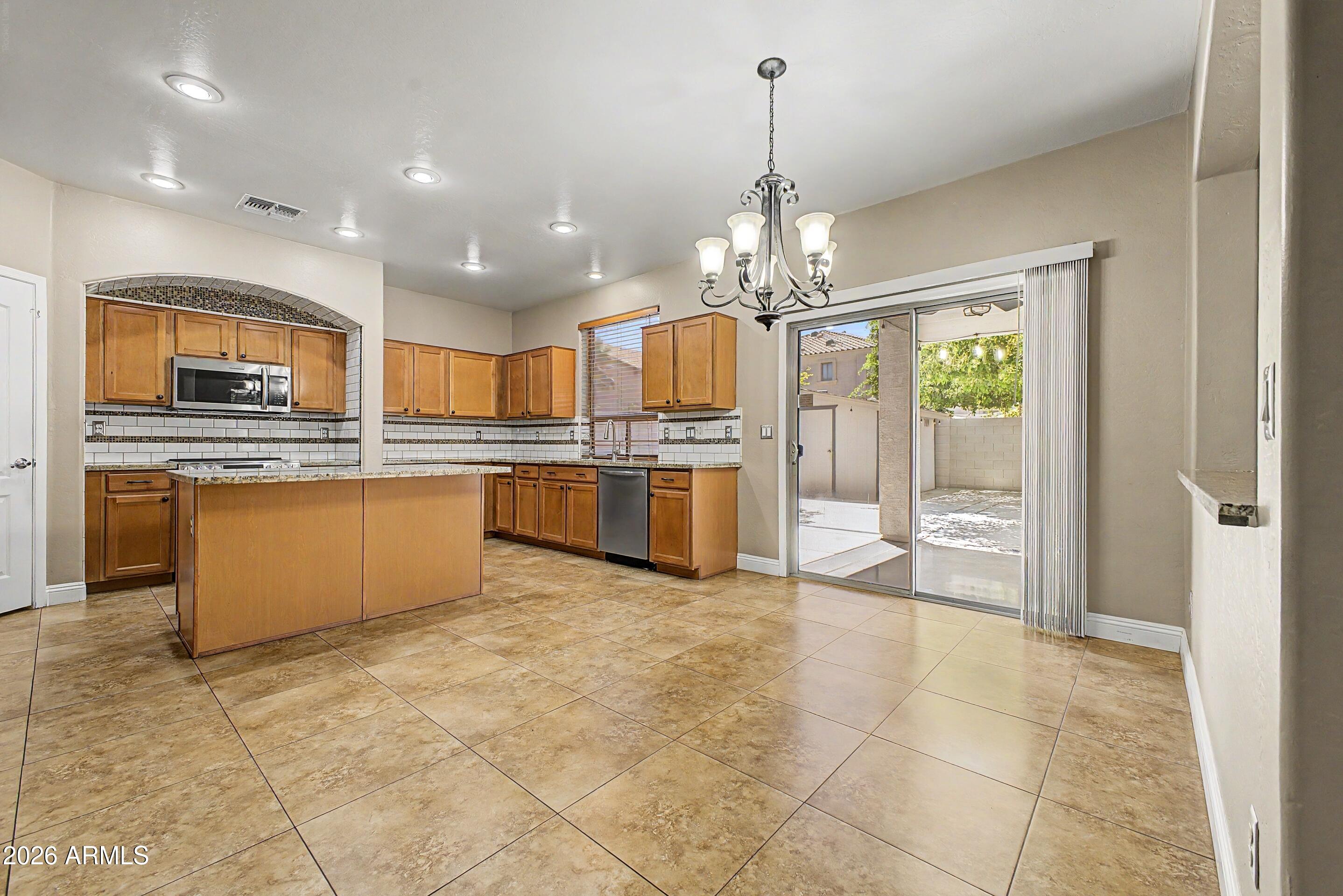 9117 West Riverside Avenue Tolleson, AZ 85353 - Photo 12 of 39