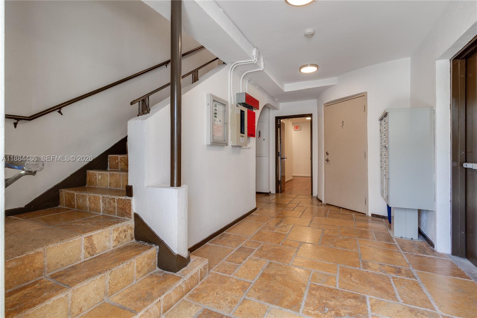 1241 14th Street, Unit 9 Miami Beach, FL 33139 - Photo 5 of 19 a view of entryway