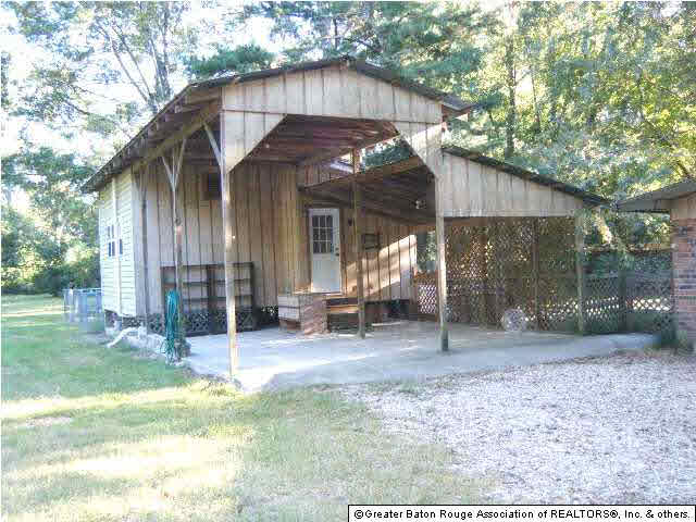 933 South River Road Denham Springs, LA 70726 - Photo 3 of 8 Gallery Image 3