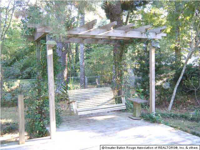 933 South River Road Denham Springs, LA 70726 - Photo 5 of 8 Gallery Image 5