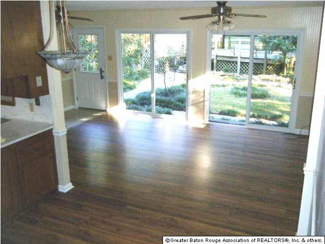 933 South River Road Denham Springs, LA 70726 - Photo 6 of 8 Gallery Image 6