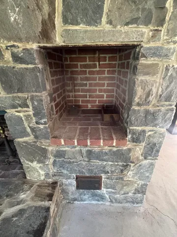 $1,250,000 | 10 Pheasant Hill Road, Cape Elizabeth, ME 04107