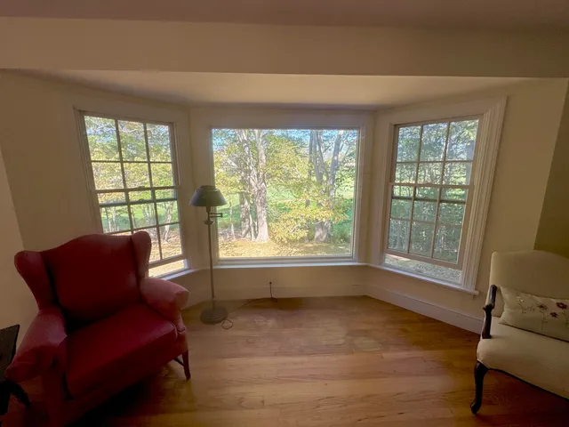 $1,250,000 | 10 Pheasant Hill Road, Cape Elizabeth, ME 04107