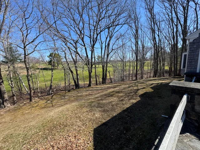 $1,250,000 | 10 Pheasant Hill Road, Cape Elizabeth, ME 04107