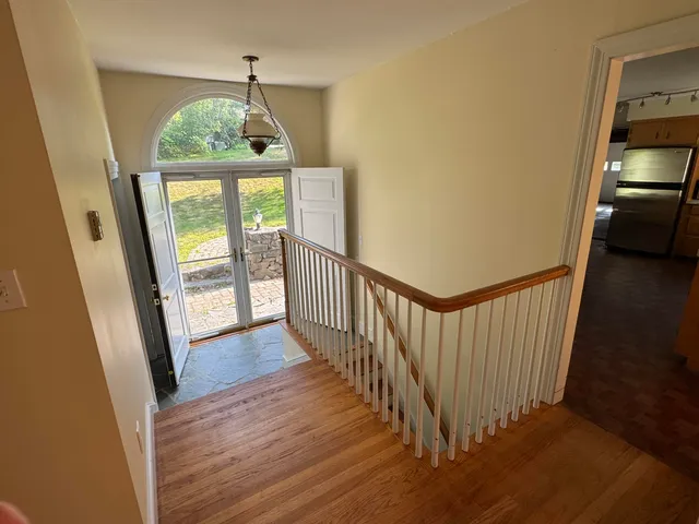 $1,250,000 | 10 Pheasant Hill Road, Cape Elizabeth, ME 04107