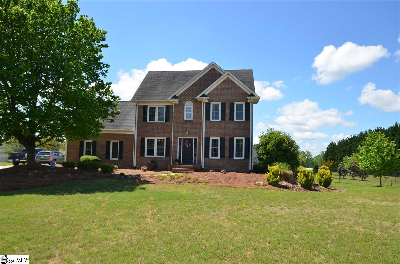 382 Labhr Court Boiling Springs, SC 29316 - Photo 1 of 22 Gallery Image 1