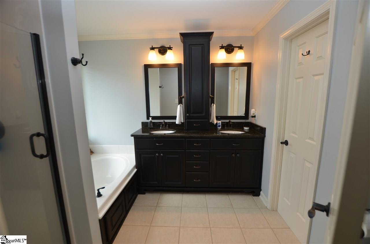382 Labhr Court Boiling Springs, SC 29316 - Photo 16 of 22 Gallery Image 16
