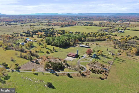 $989,000 | 1344 Old Winchester Road, Boyce, VA 22620