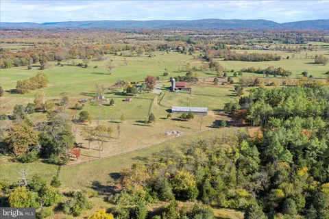 $989,000 | 1344 Old Winchester Road, Boyce, VA 22620