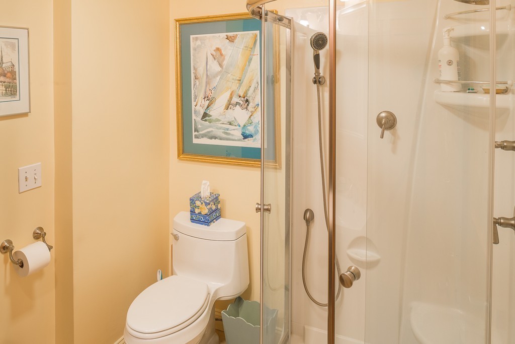 10 Hawthorn Road Marblehead, MA 01945 - Photo 11 of 26
