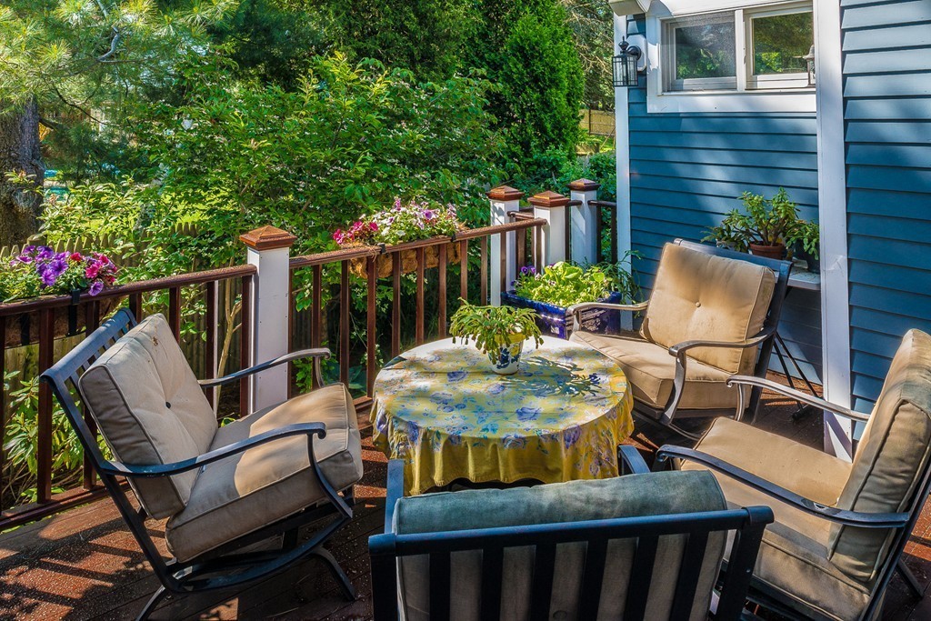 10 Hawthorn Road Marblehead, MA 01945 - Photo 20 of 26