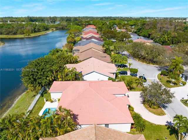 $5,500 | 5354 Northwest 57th Way, Coral Springs, FL 33067