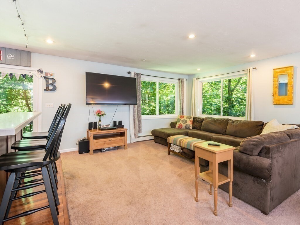 292 Fowler Road Northbridge, MA 01534 - Photo 11 of 42