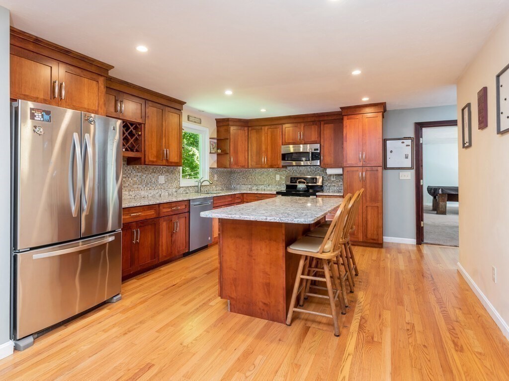 292 Fowler Road Northbridge, MA 01534 - Photo 16 of 42