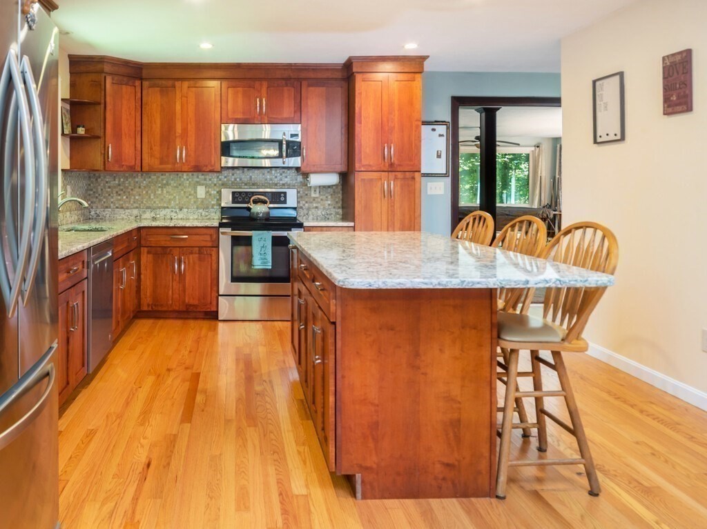 292 Fowler Road Northbridge, MA 01534 - Photo 19 of 42