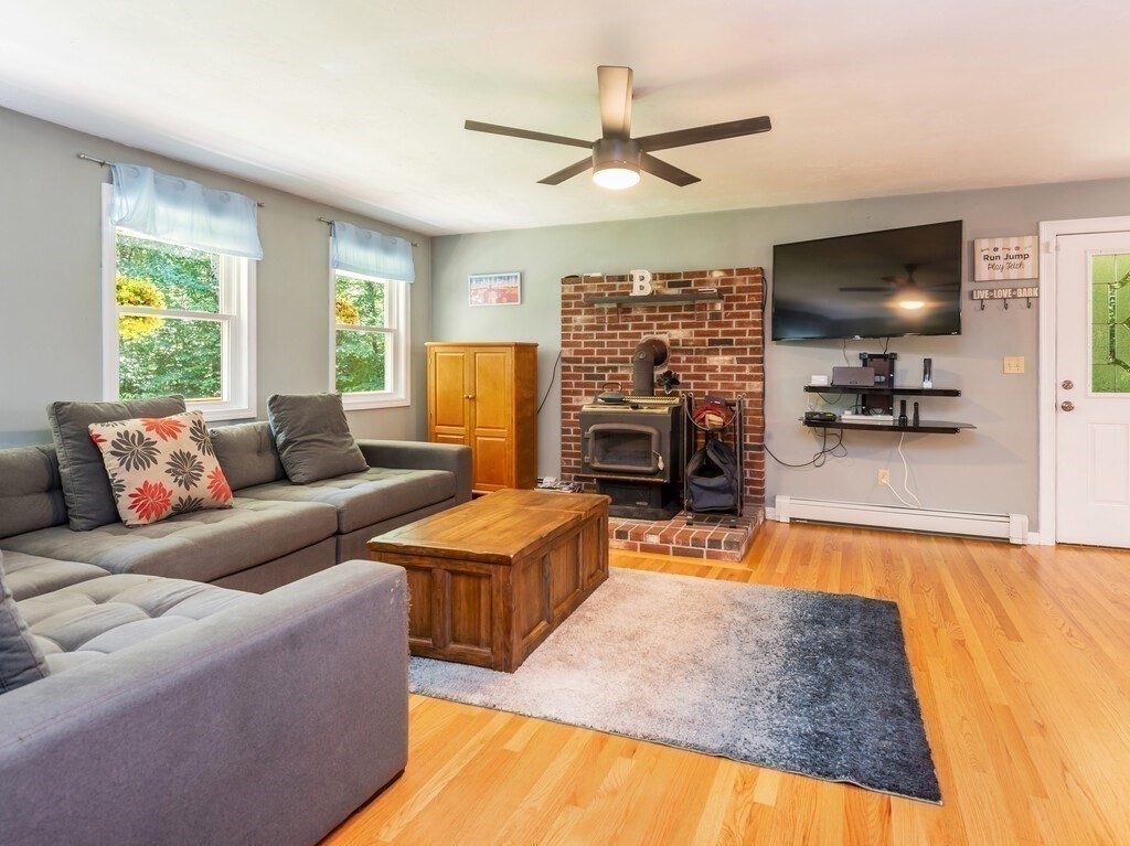 292 Fowler Road Northbridge, MA 01534 - Photo 24 of 42