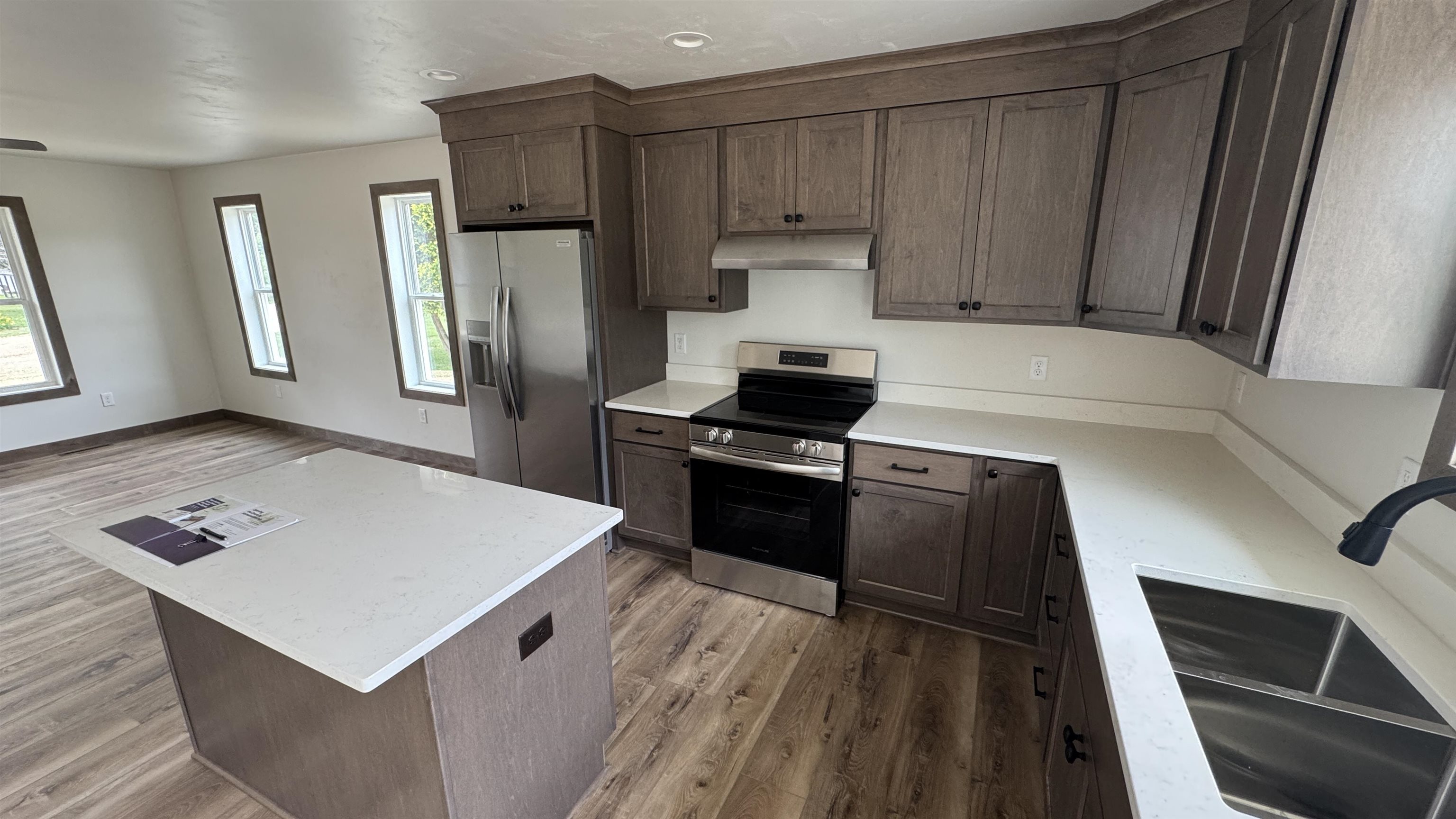 709 Robin Street New London, WI 54961 - Photo 12 of 35