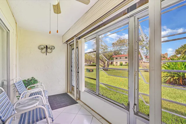$2,000 | 22 Abbey Lane, Unit 106, Delray Beach, FL 33446