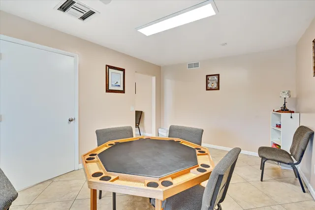 $2,000 | 22 Abbey Lane, Unit 106, Delray Beach, FL 33446