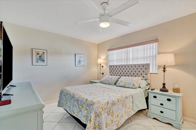 $2,000 | 22 Abbey Lane, Unit 106, Delray Beach, FL 33446