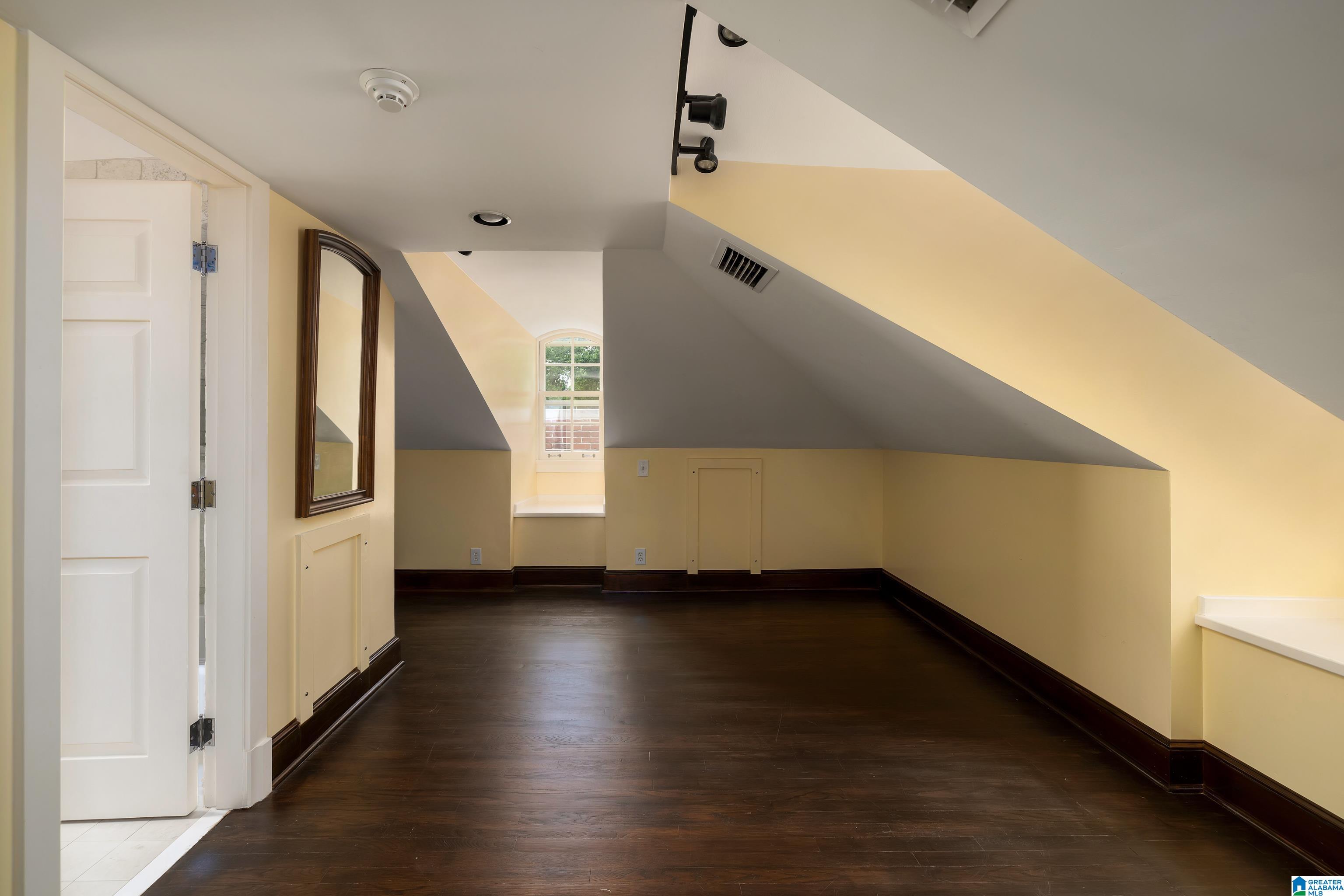 2942 Cherokee Road Birmingham, AL 35223 - Photo 55 of 94