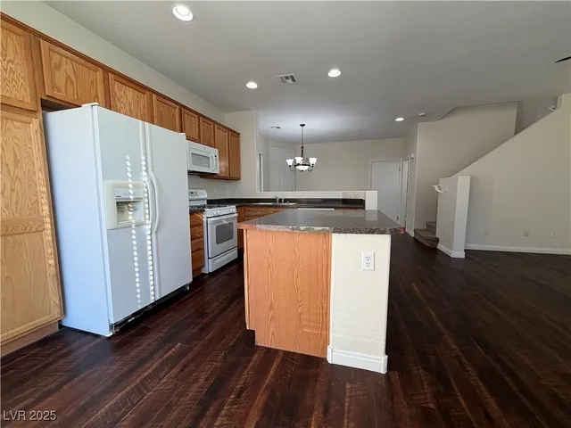 $1,850 | 287 Red Eucalyptus Drive, Henderson, NV 89015