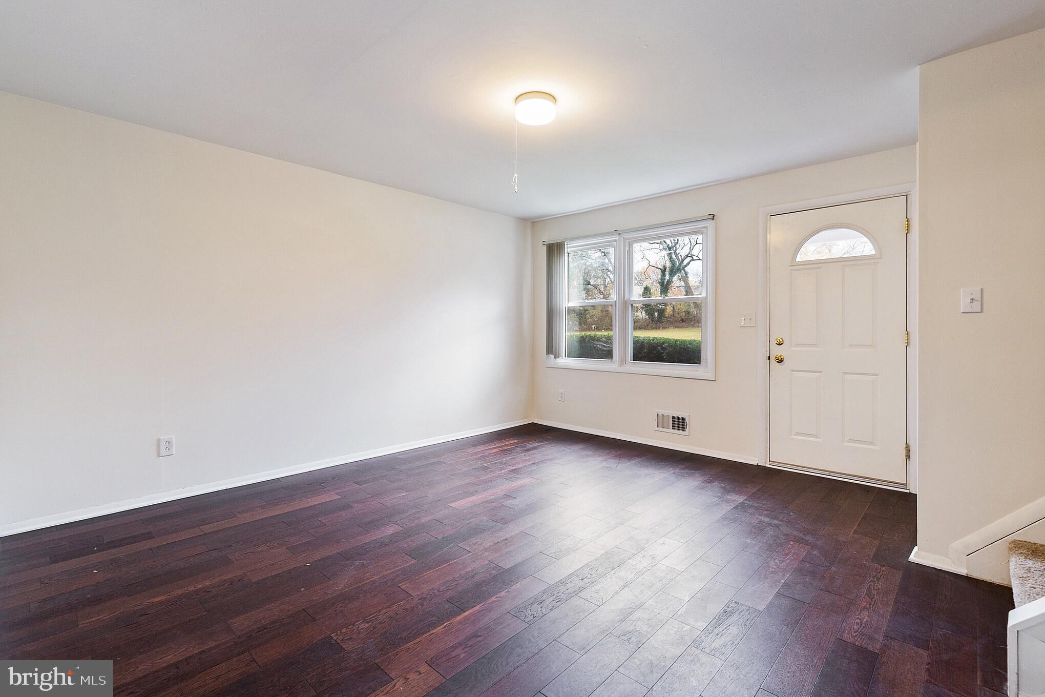 4369 Crest Heights Road Baltimore, MD 21215 - Photo 10 of 20 Gallery Image 10