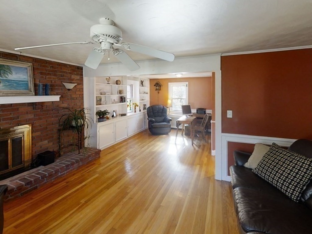 38 Patten Road Tewksbury, MA 01876 - Photo 3 of 34