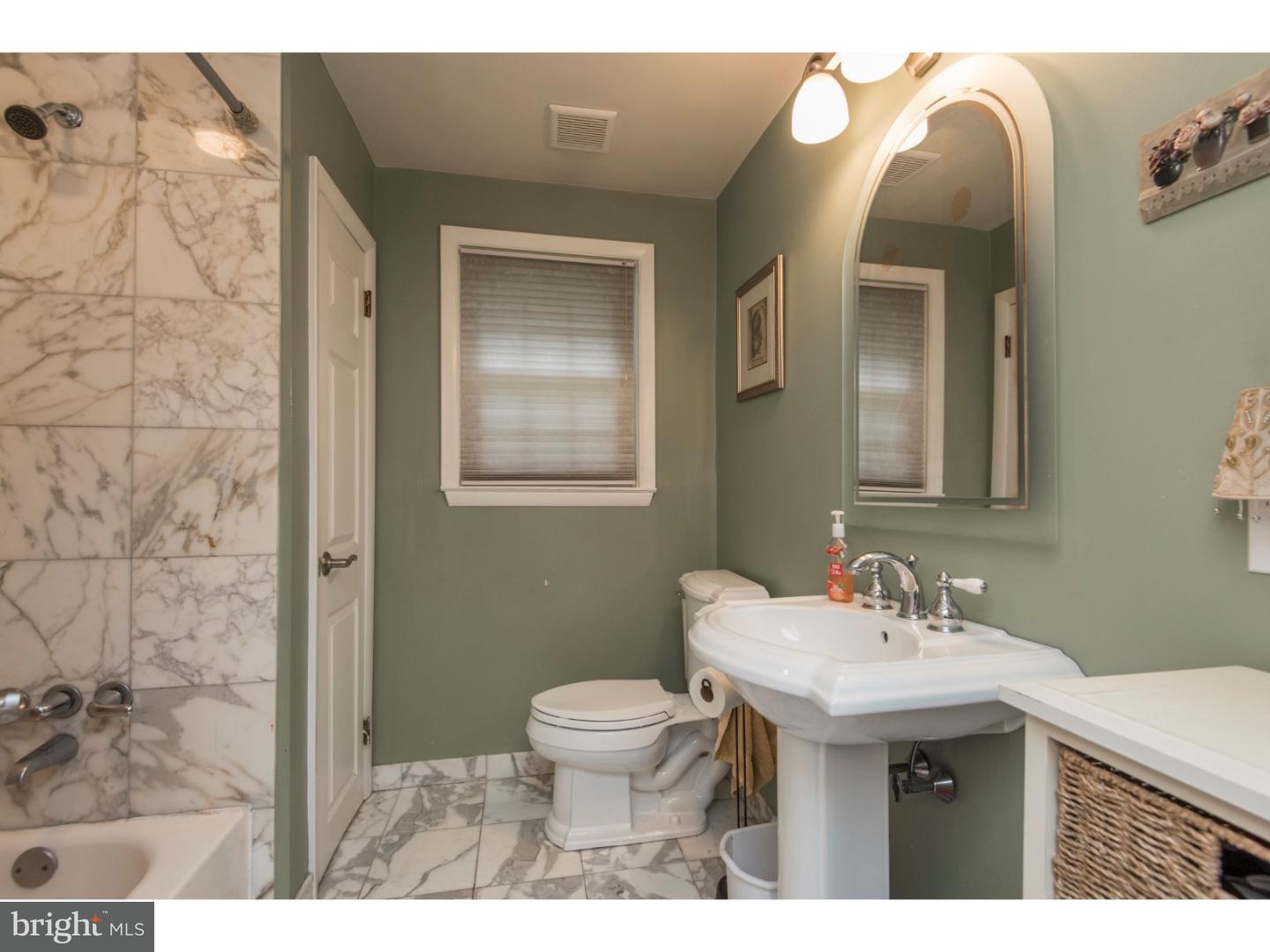 667 Vernon Road Springfield, PA 19064 - Photo 18 of 25 Bathroom