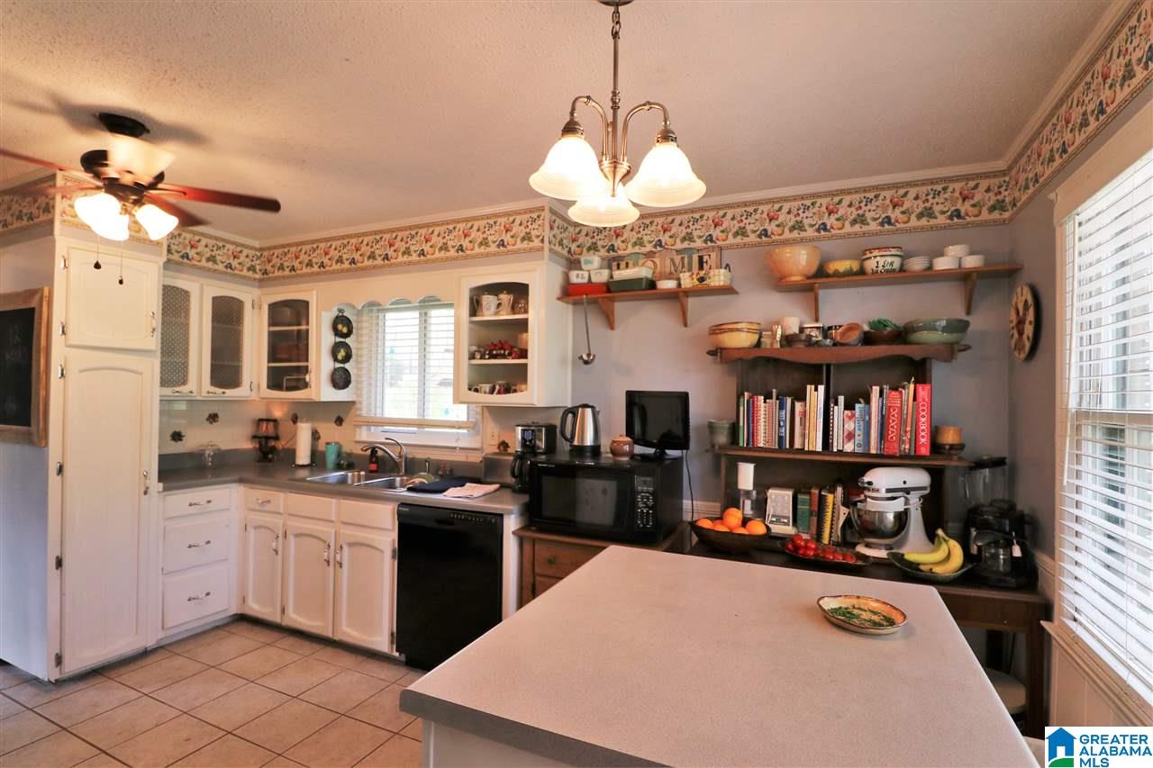 4634 Burningtree Lane Pelham, AL 35124 - Photo 5 of 30