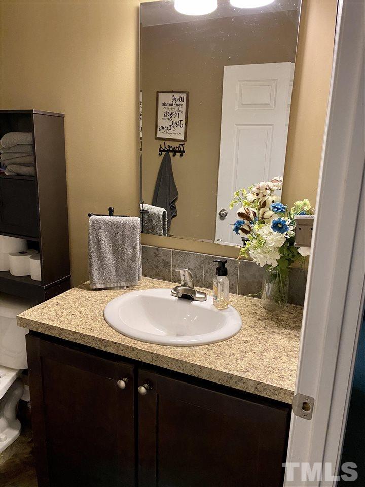 725 Quarterhorse Road Princeton, NC 27569 - Photo 11 of 14 Gallery Image 11