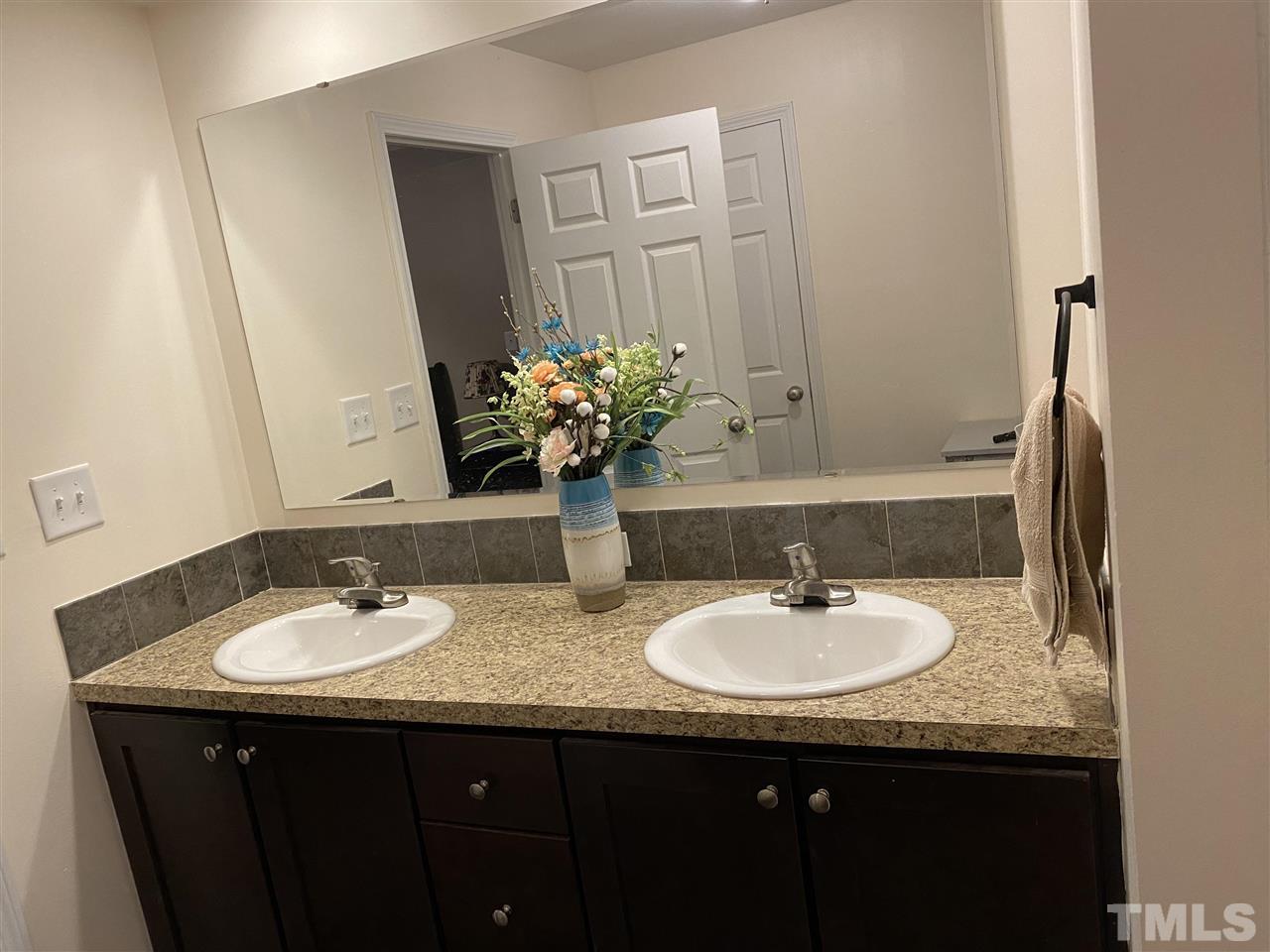 725 Quarterhorse Road Princeton, NC 27569 - Photo 3 of 14 Gallery Image 3
