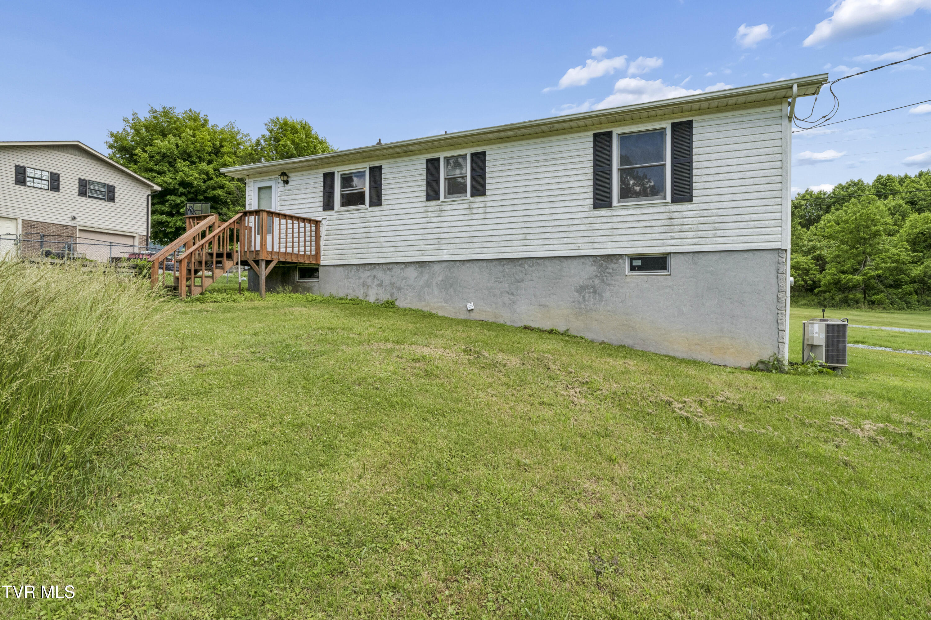 1401 Charity Hill Road Elizabethton, TN 37643 - Photo 22 of 25 Charity-20