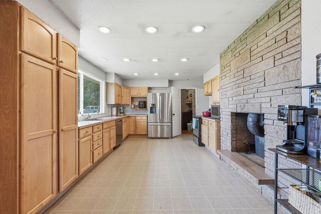 8010 West Melville Road Cheney, WA 99004 - Photo 6 of 31