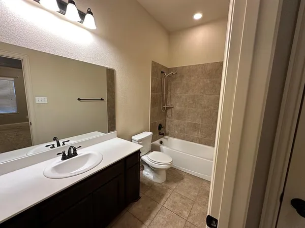 $1,875 | 6504 Rienzi Drive, Greenville, TX 75402