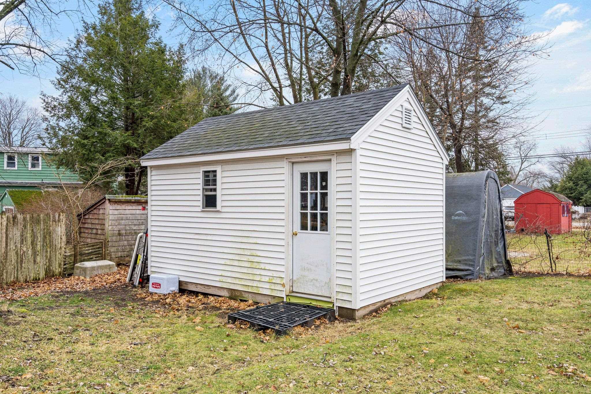 23 Booth Street Nashua, NH 03060 - Photo 17 of 20 Gallery Image 17