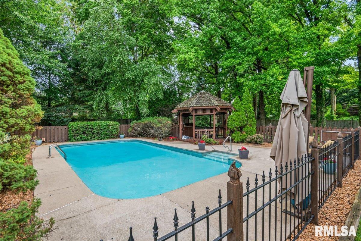 2223 Cardinal Drive Springfield, IL 62704 - Photo 78 of 92
