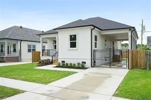 $369,900 | 209 Beaver Drive, Arabi, LA 70032