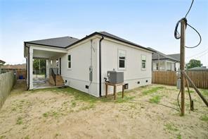 209 Beaver Drive Arabi, LA 70032 - Photo 3 of 15