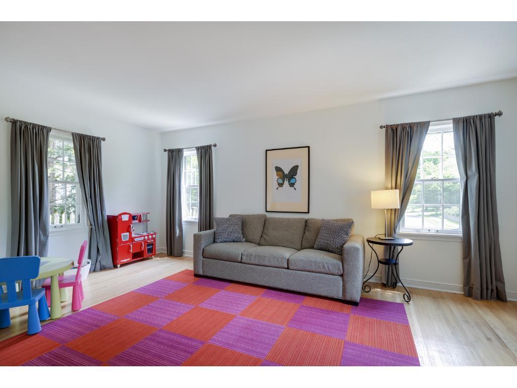 4800 Maple Road Edina, MN 55424 - Photo 11 of 24