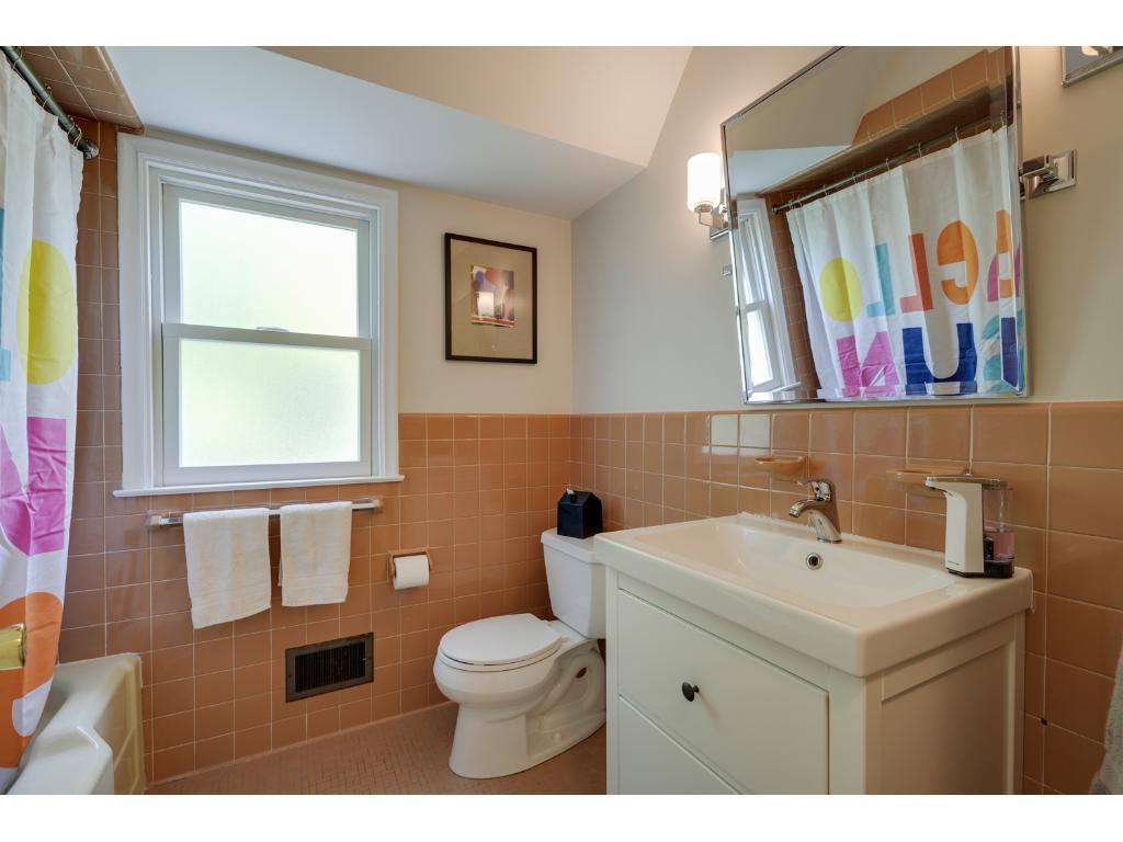 4800 Maple Road Edina, MN 55424 - Photo 19 of 24